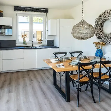 Hangar 19 Superior Mit Balkon Und Seeblick H7w4