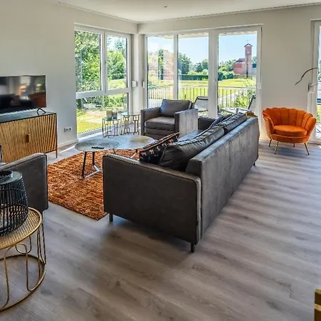 Hangar 19 Superior Mit Balkon Und Seeblick H7w4 Apartmán