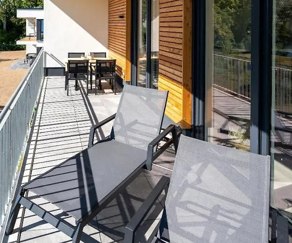 Hangar 19 Superior Mit Balkon Und Seeblick H7w4